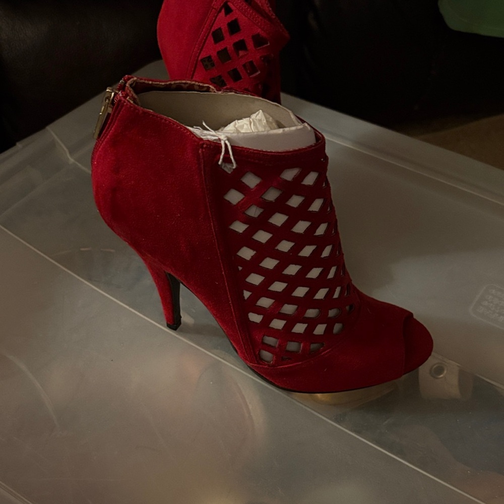 Christian Siriano Red Peep-Toe Heels